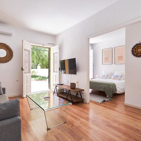 Villa Rosita Suites En Playa De La Malagueta Con Terraza Malaga Ngoại thất bức ảnh